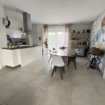 Maison entièrement rénovée avec vue sur le lac à Creutzwald