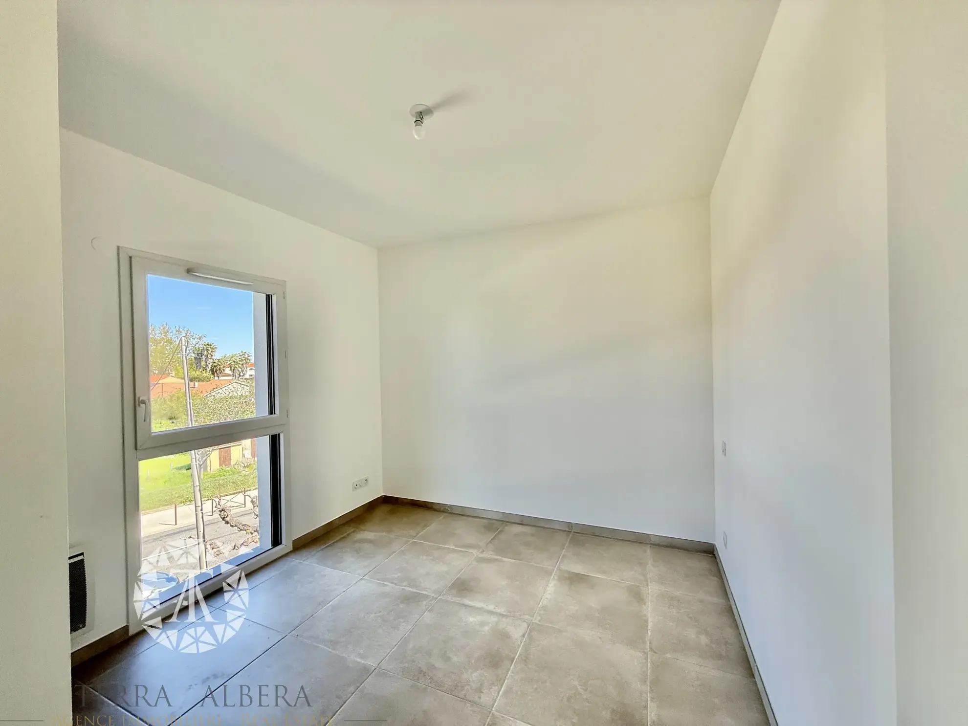 Appartement 2 pièces neuf à Argeles-sur-Mer avec terrasse et parking 