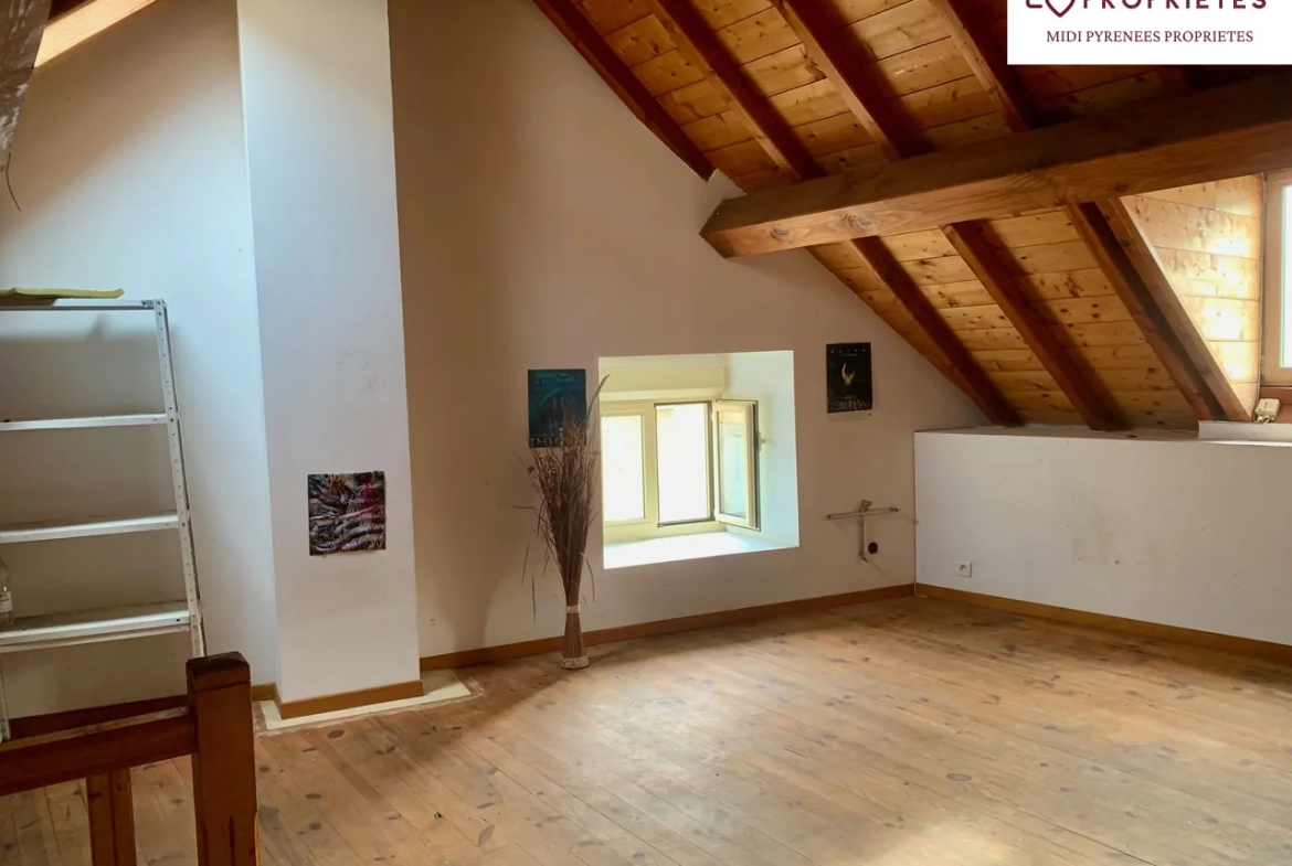 Maison de montagne de 65 m² à Massat, 3 chambres, proche commodités 