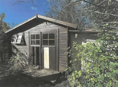 À vendre terrain constructible de 1213 m² à Sabran pour 50 000 € 