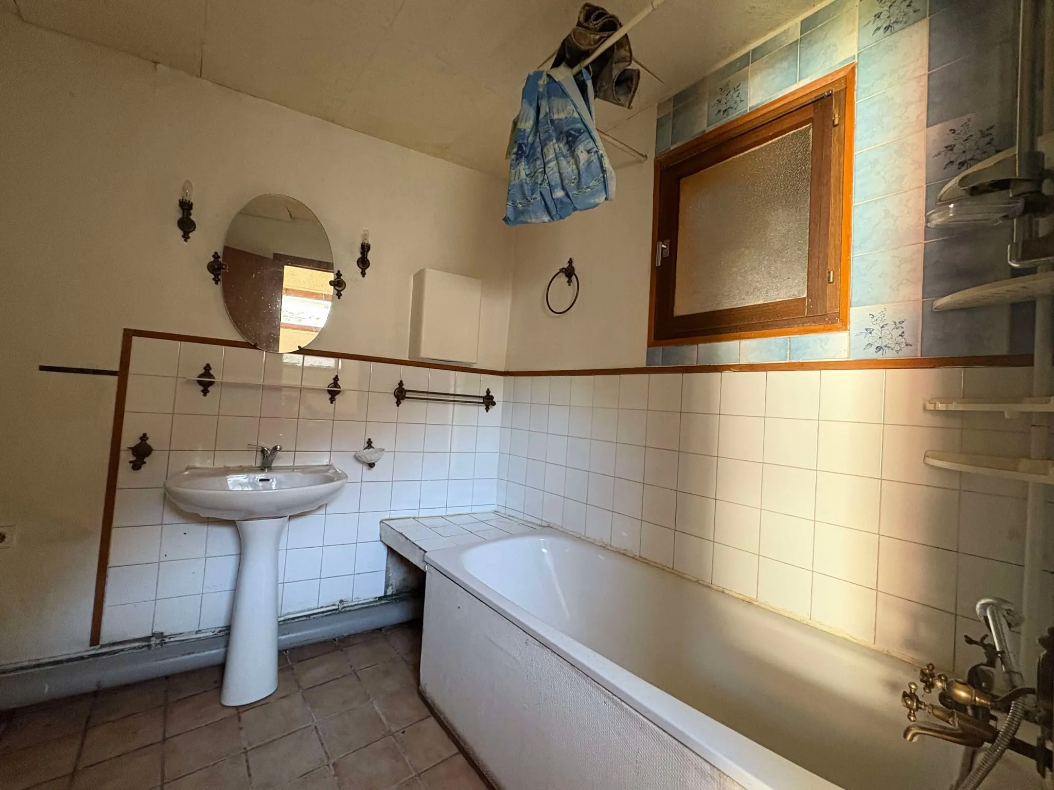 Maison à rénover à Pont-Remy - Opportunité d'investissement avec jardin 