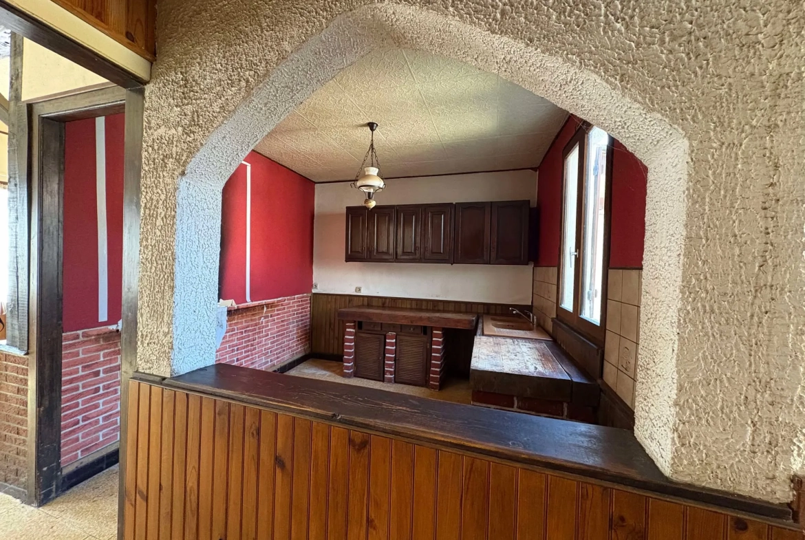 Maison à rénover à Pont-Remy - Opportunité d'investissement avec jardin 
