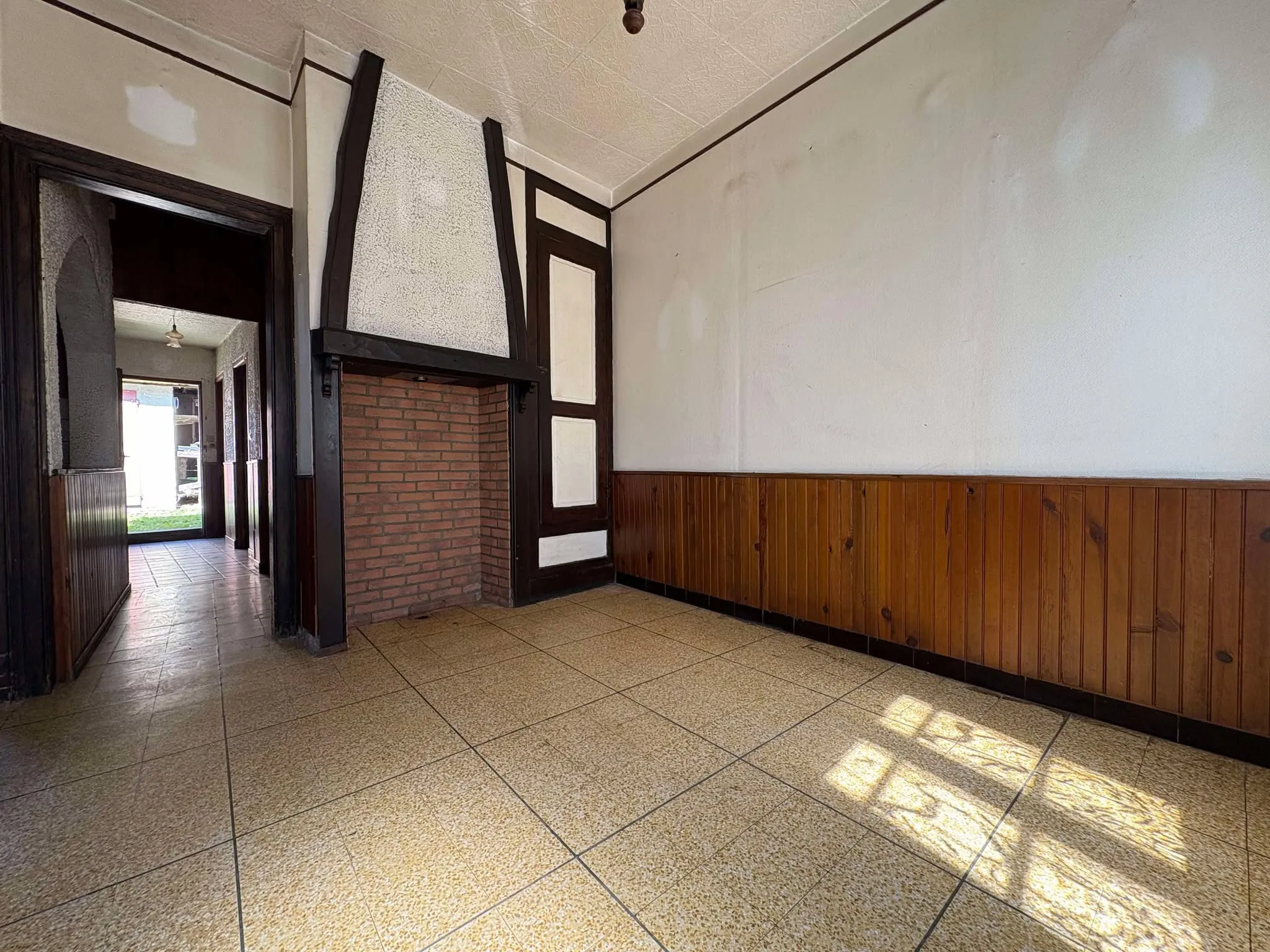 Maison à rénover à Pont-Remy - Opportunité d'investissement avec jardin 