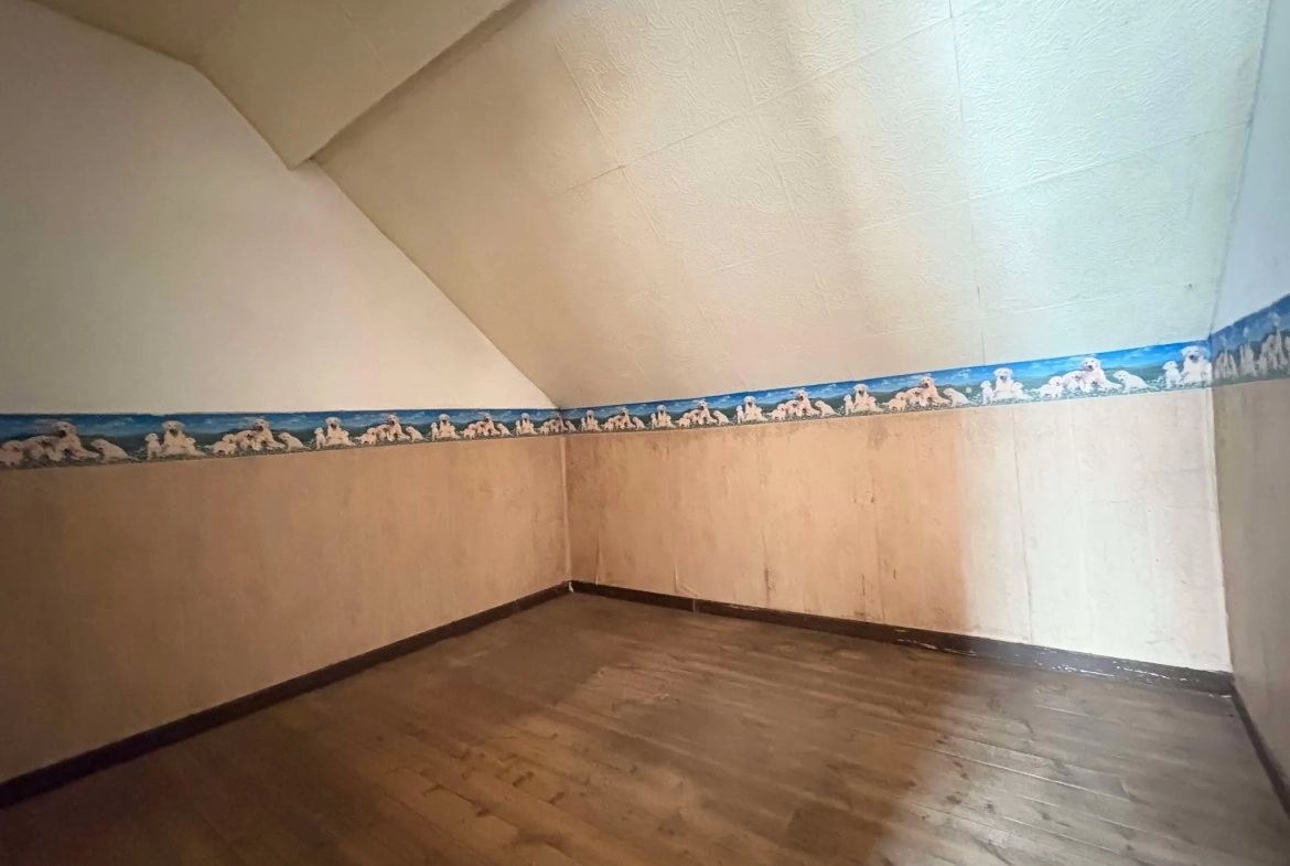 Maison à rénover à Pont-Remy - Opportunité d'investissement avec jardin 