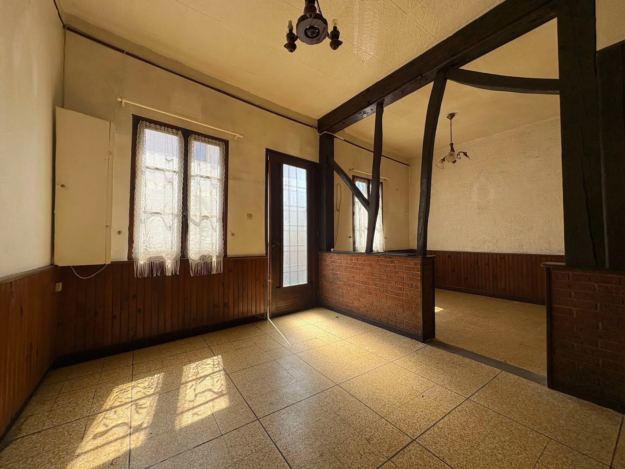Maison à rénover à Pont-Remy - Opportunité d'investissement avec jardin 