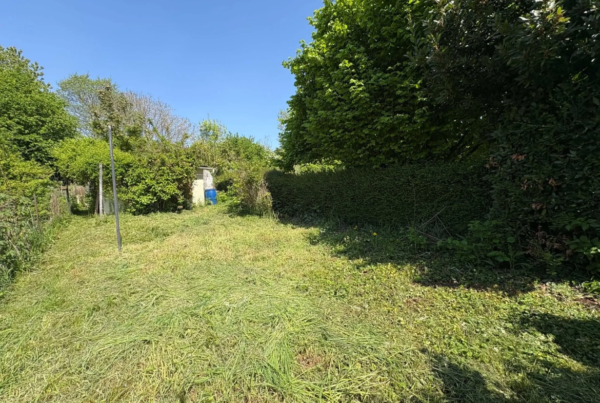 Maison à rénover à Pont-Remy - Opportunité d'investissement avec jardin 
