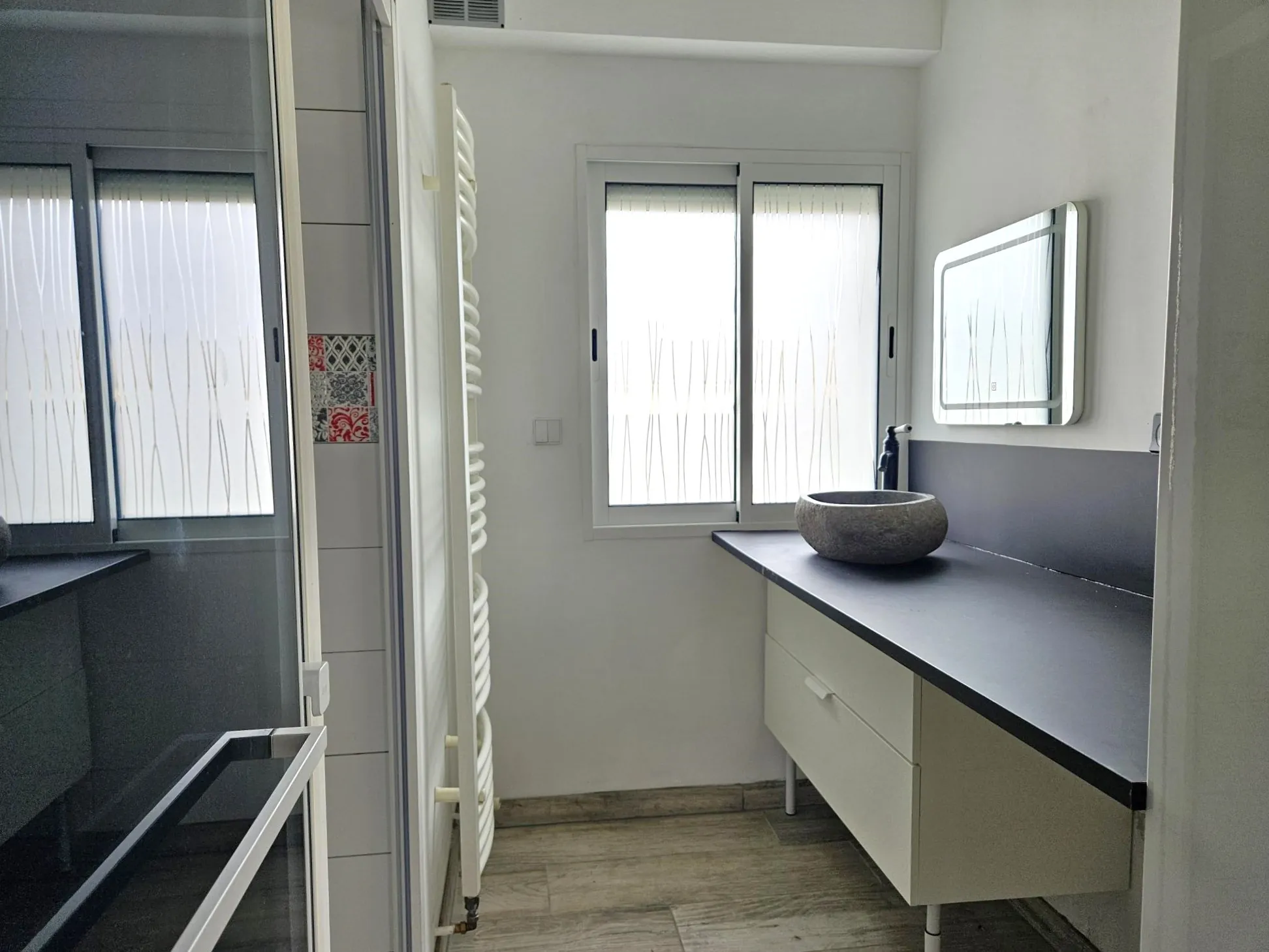 Villa de 80 m² à vendre à St Genies de Comolas, plain-pied avec terrasse et jardin clos 