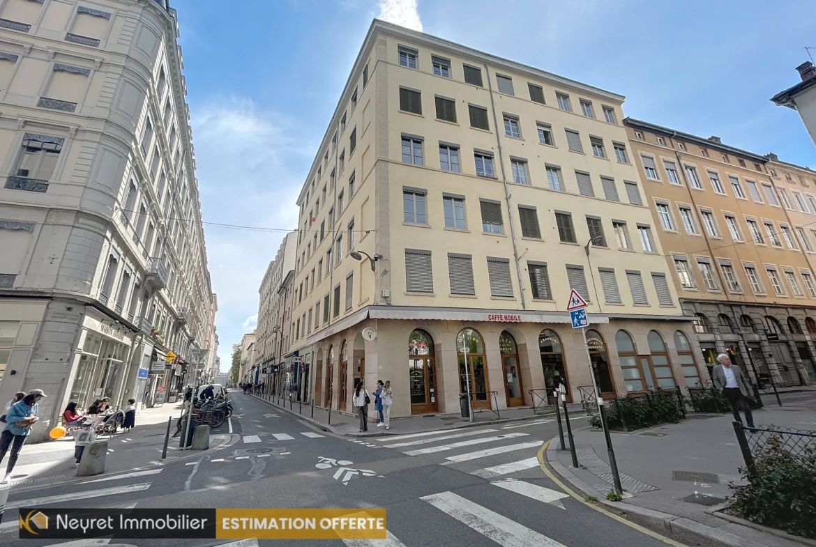 Studio à vendre à Lyon proche place Bellecour - investissement ou pied-à-terre idéal 