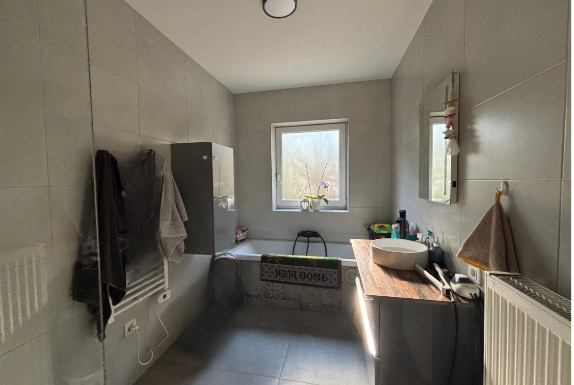 Maison individuelle à Hombourg-Haut avec 4 chambres et garage 