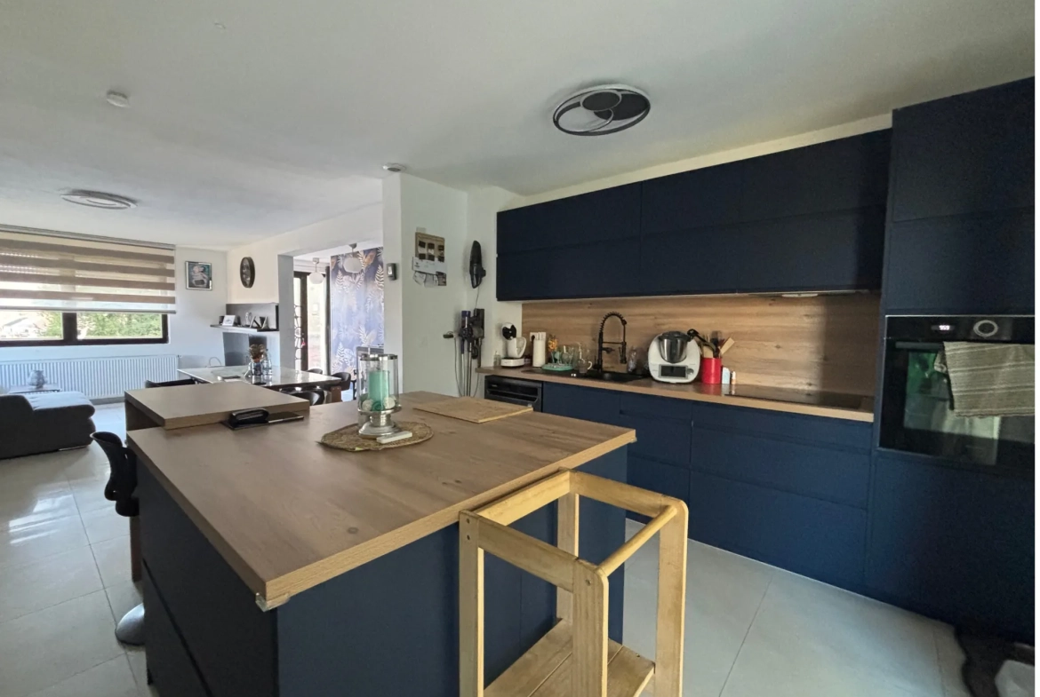 Maison individuelle à Hombourg-Haut avec 4 chambres et garage 