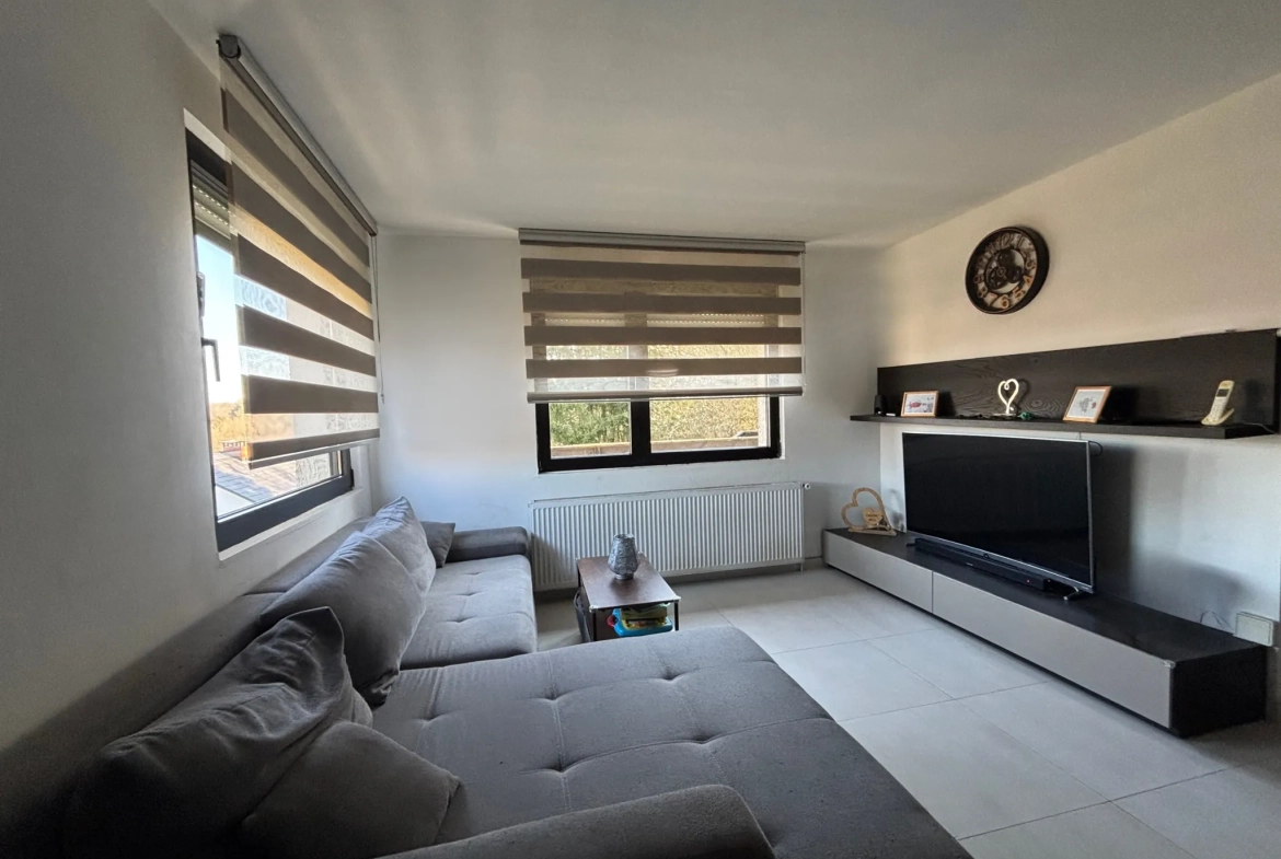 Maison individuelle à Hombourg-Haut avec 4 chambres et garage 