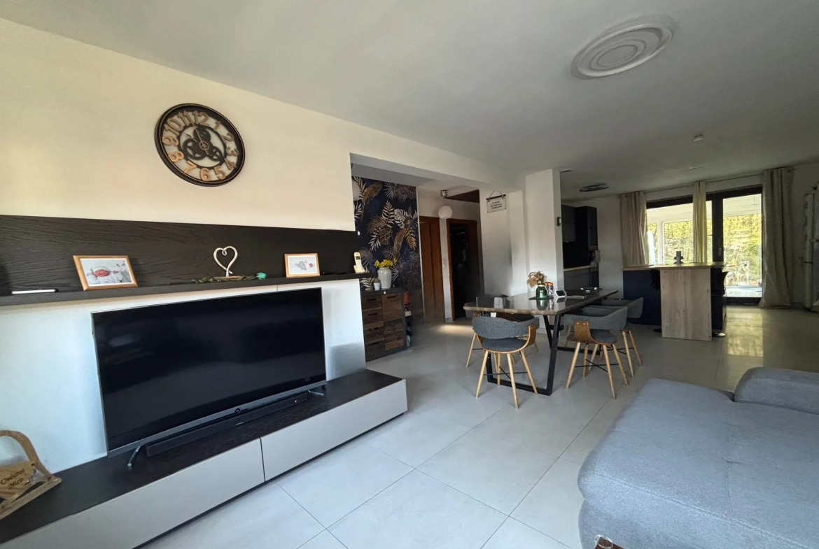 Maison individuelle à Hombourg-Haut avec 4 chambres et garage 