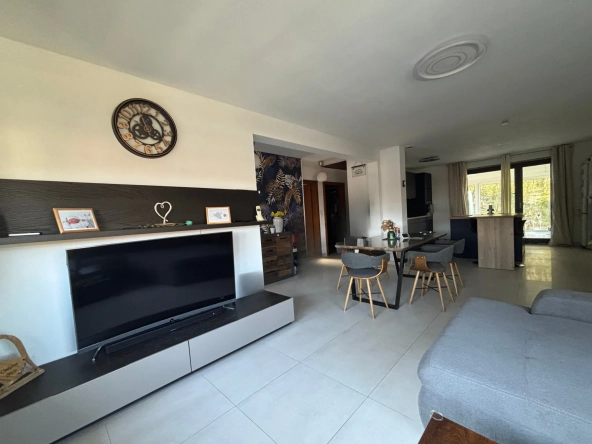 Maison individuelle à Hombourg-Haut avec 4 chambres et garage 