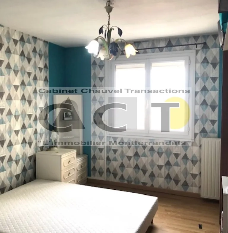 A vendre appartement lumineux de 76,88 m² avec balcon à Clermont-Ferrand 