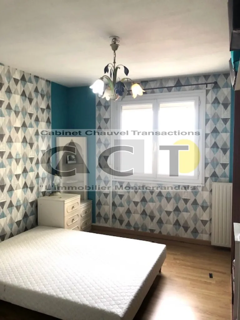 A vendre appartement lumineux de 76,88 m² avec balcon à Clermont-Ferrand 