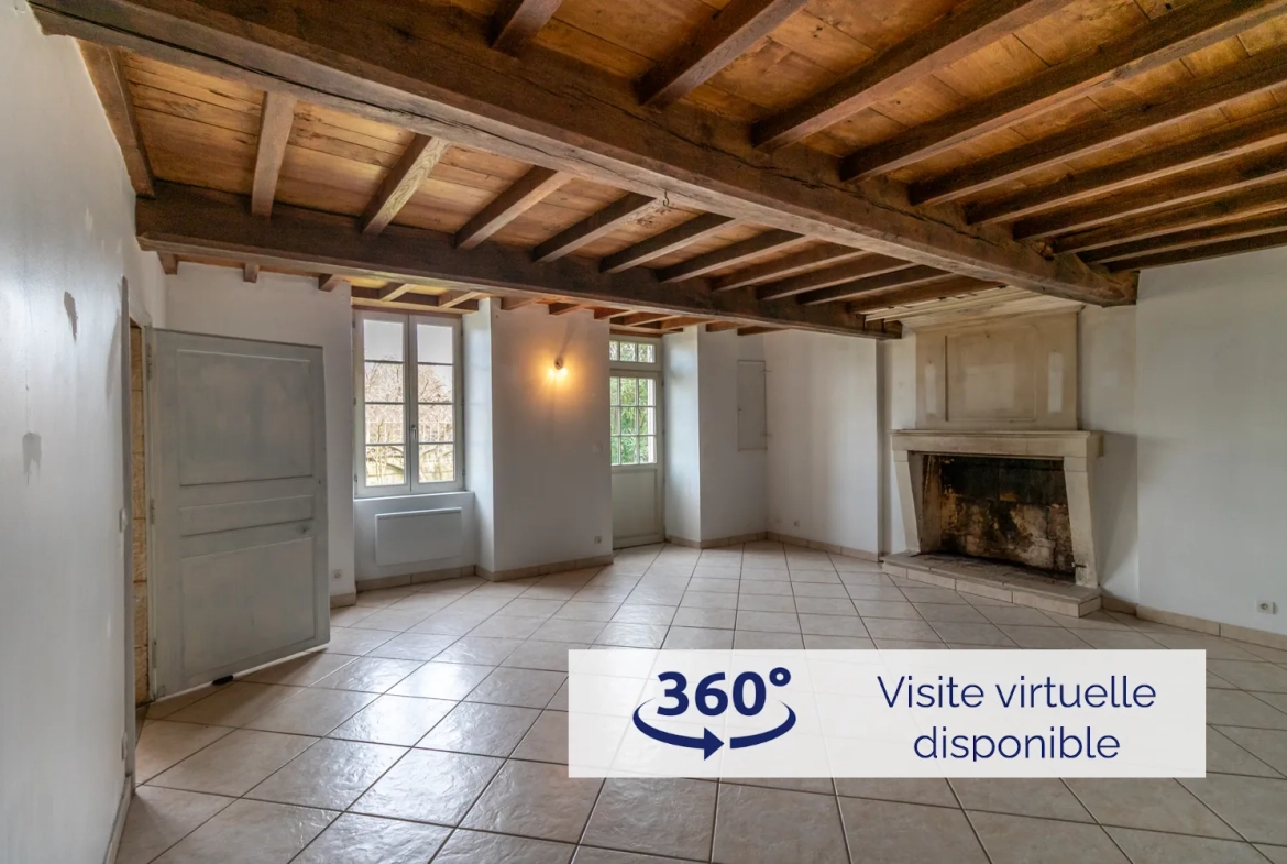 Charmante maison charentaise rénovée de 149 m² avec dépendance et jardin à Pons 