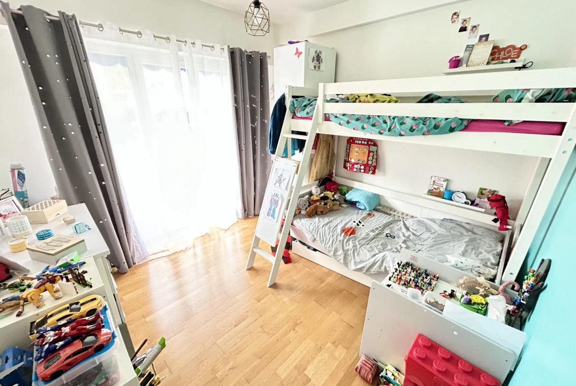 Appartement de 70m² à Nice Nord avec terrasse et cave 