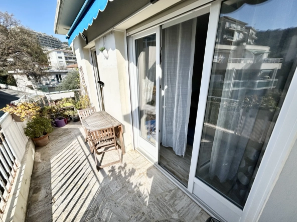 Appartement de 70m² à Nice Nord avec terrasse et cave