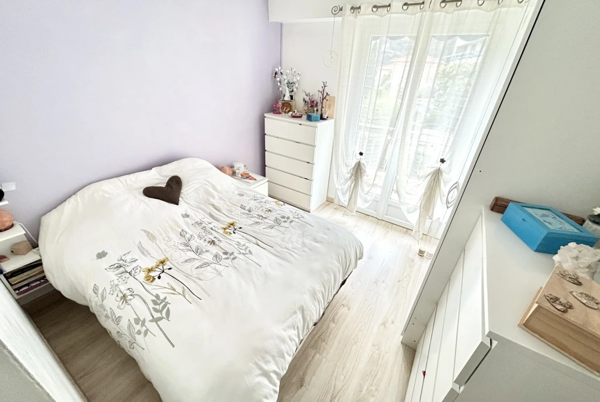 Appartement de 70m² à Nice Nord avec terrasse et cave 