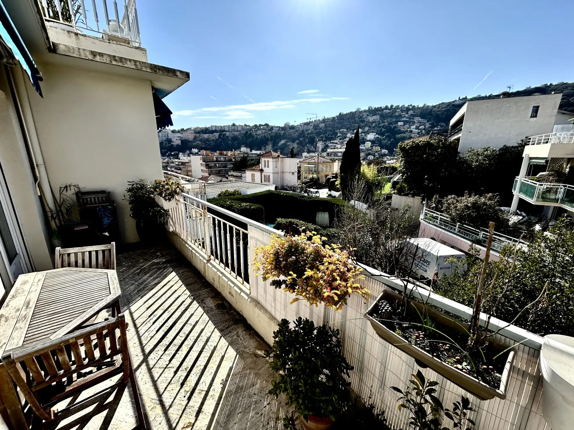 Appartement de 70m² à Nice Nord avec terrasse et cave 