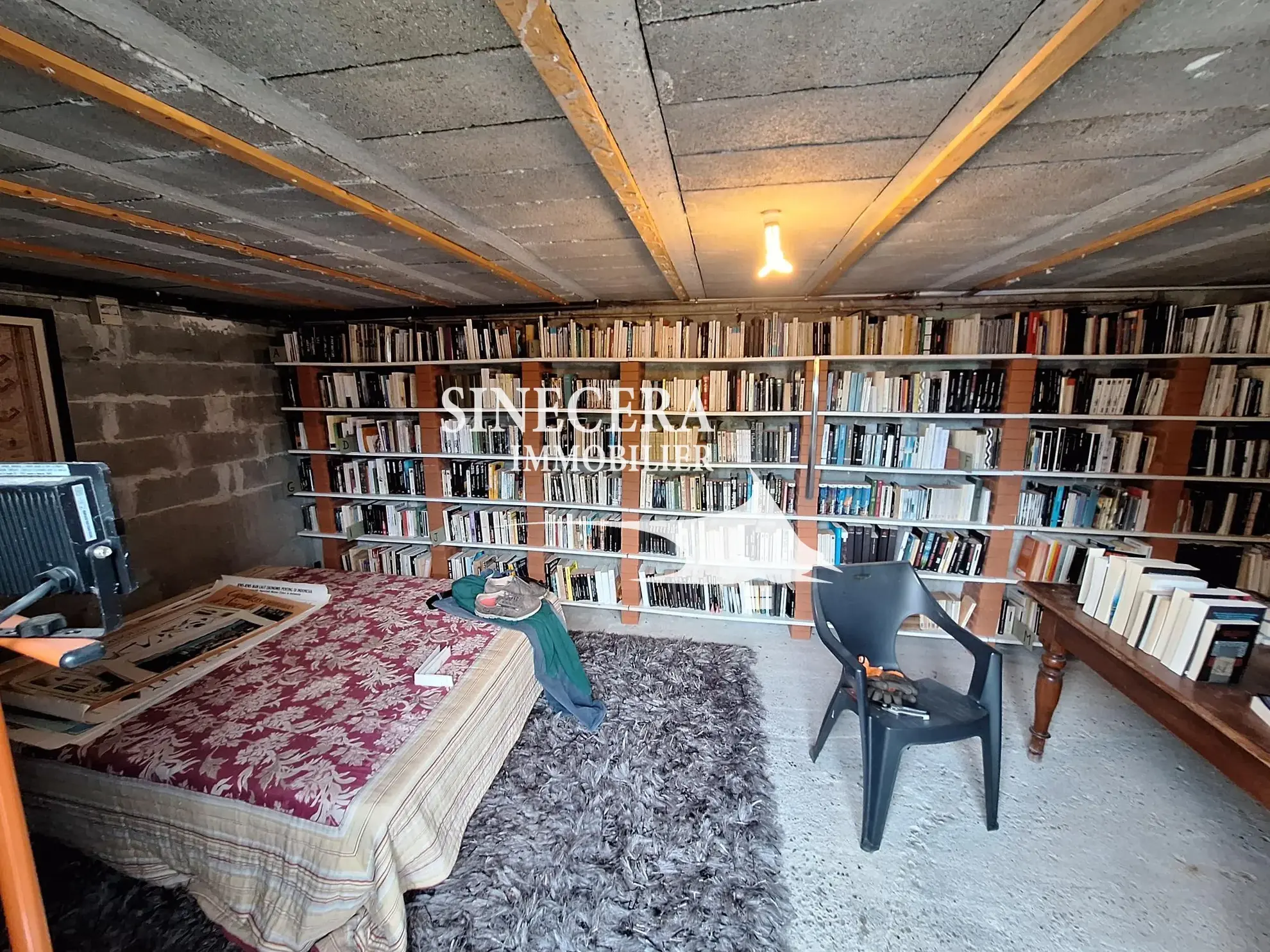 Belle maison à Ribérac avec piscine, grand terrain et dépendances 