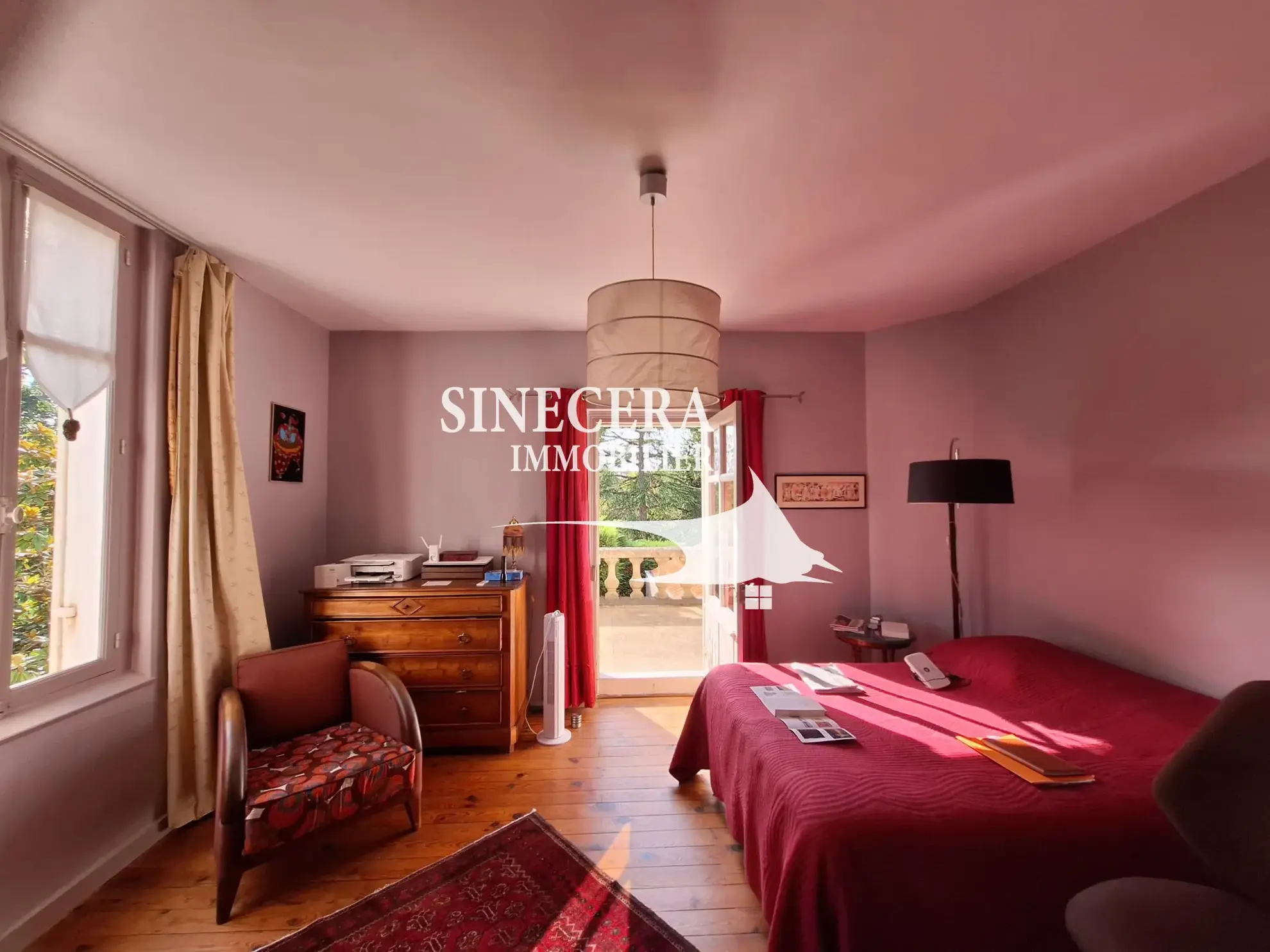 Belle maison à Ribérac avec piscine, grand terrain et dépendances 