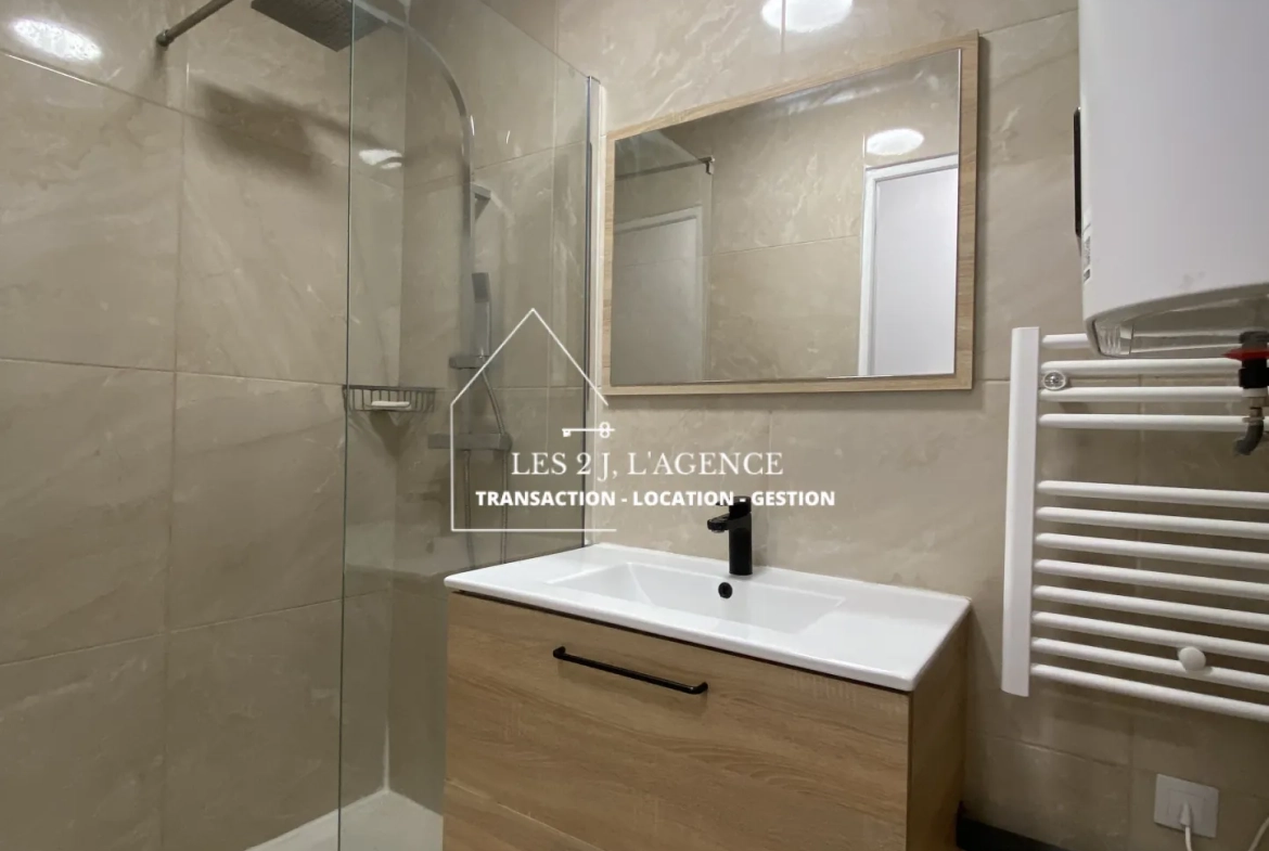 Maison de village à Saint Julien Marseille 13012 - 60 m² 