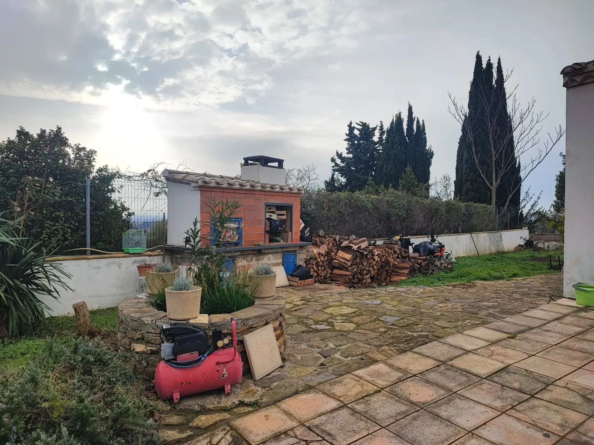 Grande villa familiale avec piscine dans le Minervois, vue montagne et terrain de 1142 m² 