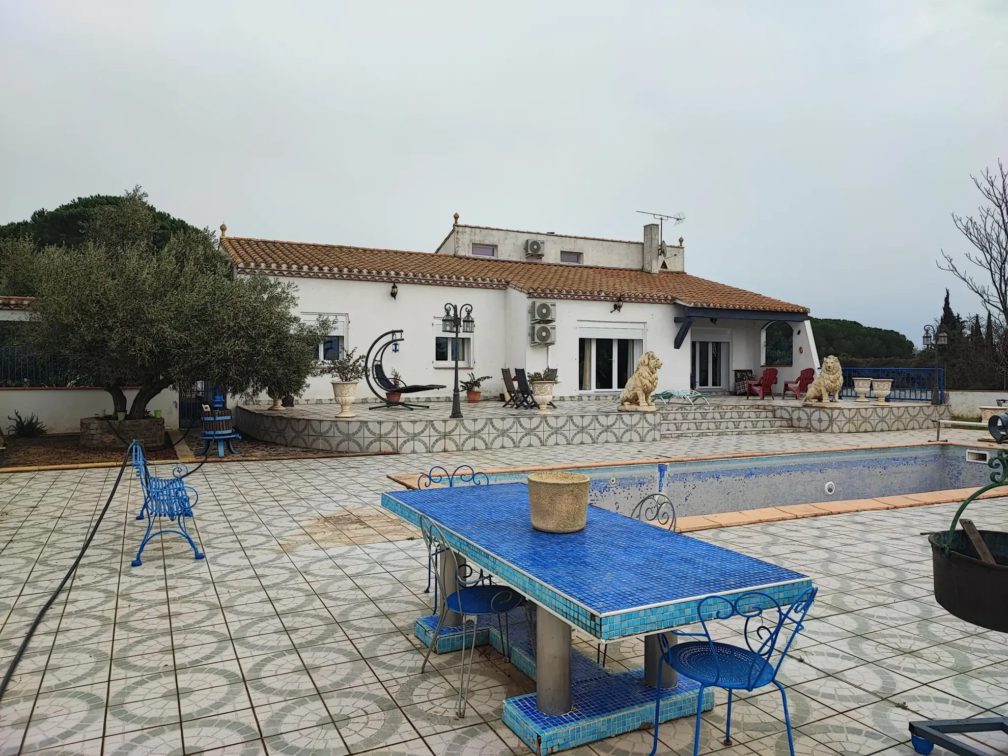 Grande villa familiale avec piscine dans le Minervois, vue montagne et terrain de 1142 m² 