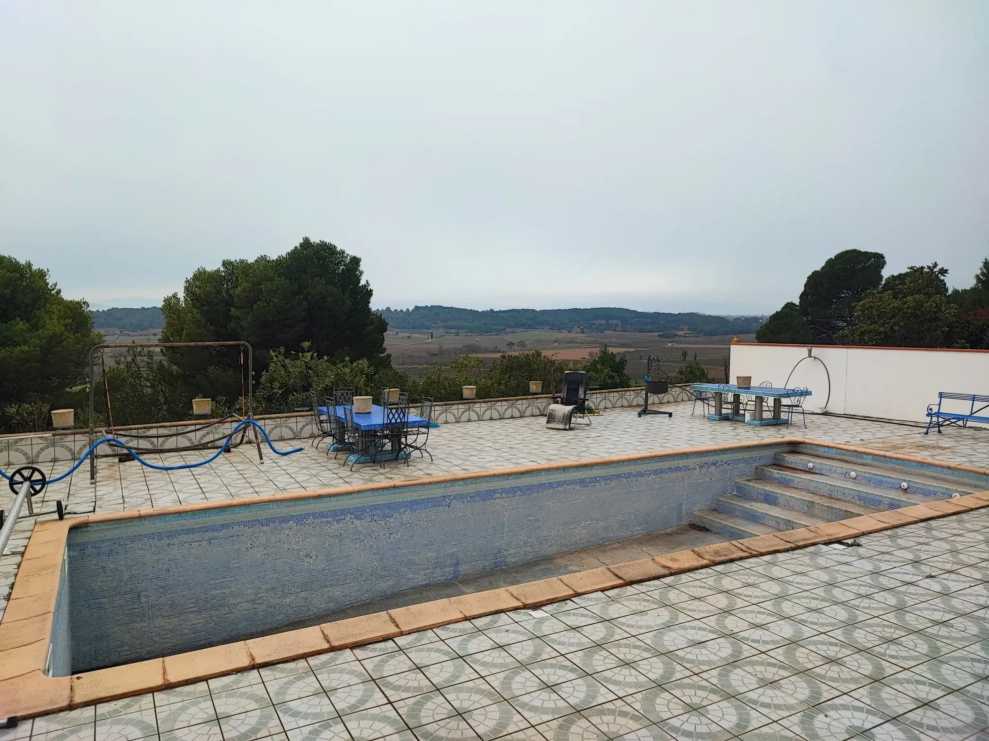 Grande villa familiale avec piscine dans le Minervois, vue montagne et terrain de 1142 m² 