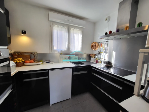 Appartement T3 avec Jardin Privatif à Frontignan - Résidence avec Parking
