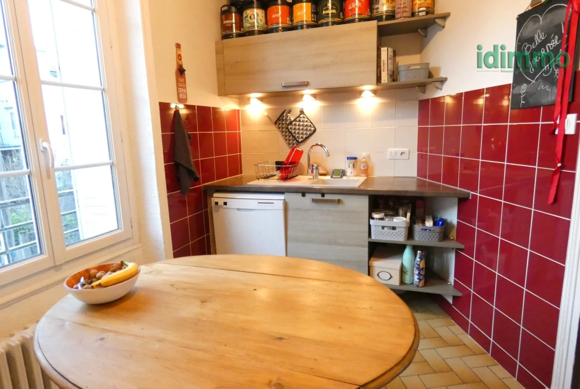 Appartement 3 pièces lumineux à Aurillac Saint-Joseph 