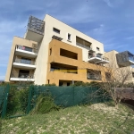 Appartement T2 loué à Montélimar, résidence sécurisée avec balcon et parking