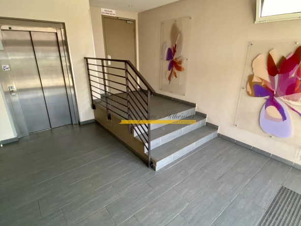 Appartement T2 loué à Montélimar, résidence sécurisée avec balcon et parking 
