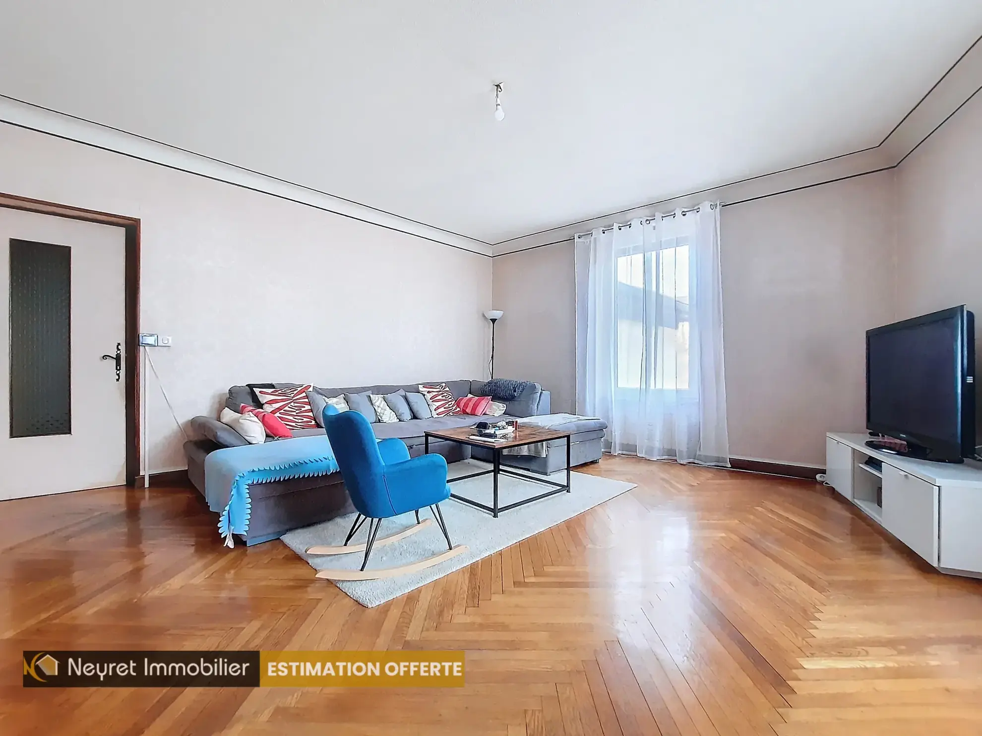 Maison de village à Saint-Symphorien-d’Ozon avec garage et 3 chambres 