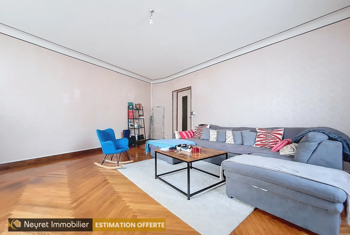 Maison de village à Saint-Symphorien-d’Ozon avec garage et 3 chambres 