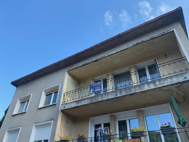 Appartement à vendre à Algrange – 4 chambres, jardin, garage, potentiel à saisir 