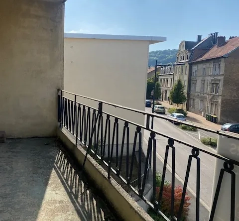 Appartement à vendre à Algrange – 4 chambres, jardin, garage, potentiel à saisir