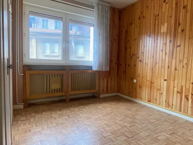 Appartement à vendre à Algrange – 4 chambres, jardin, garage, potentiel à saisir 