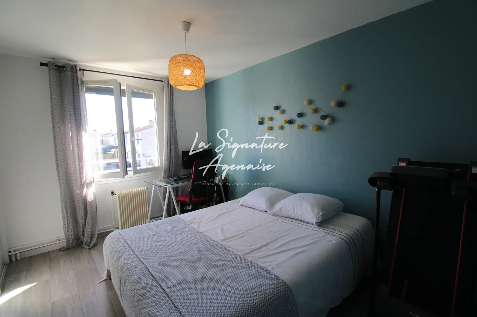 Maison de 105m² avec 3 chambres, jardin clos et rénovations récentes à Le Passage 