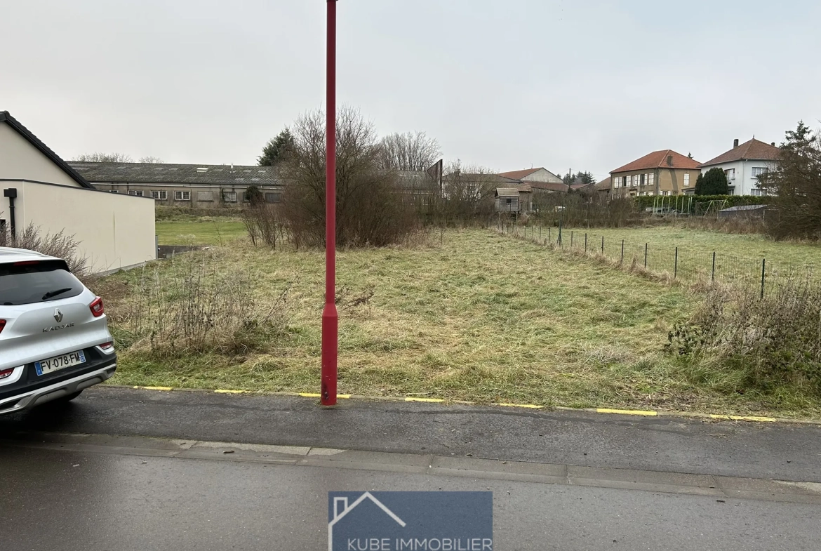 Terrain constructible de 922 m² à Herny, proche de Faulquemont et Metz 