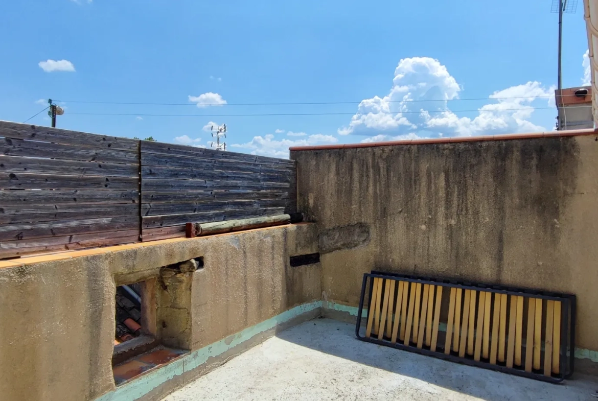 Maison de village rénovée à Peyriac Minervois avec terrasse de 15 m² 