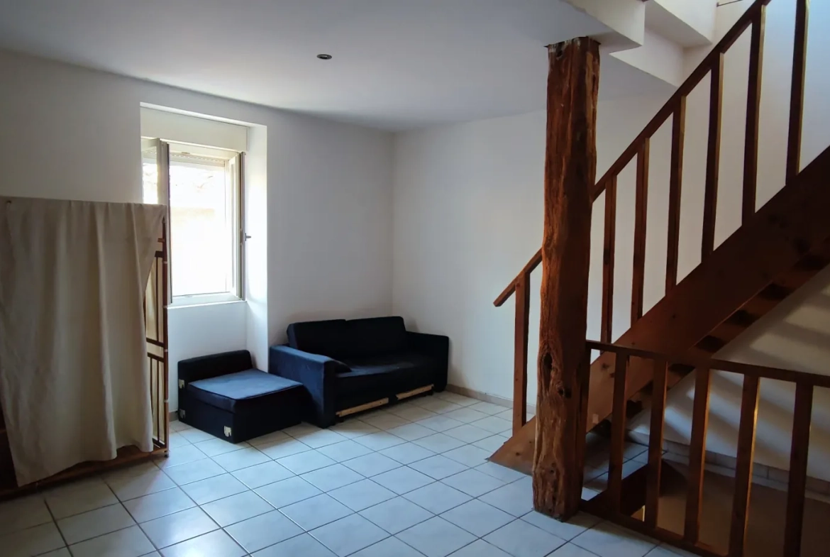 Maison de village rénovée à Peyriac Minervois avec terrasse de 15 m² 