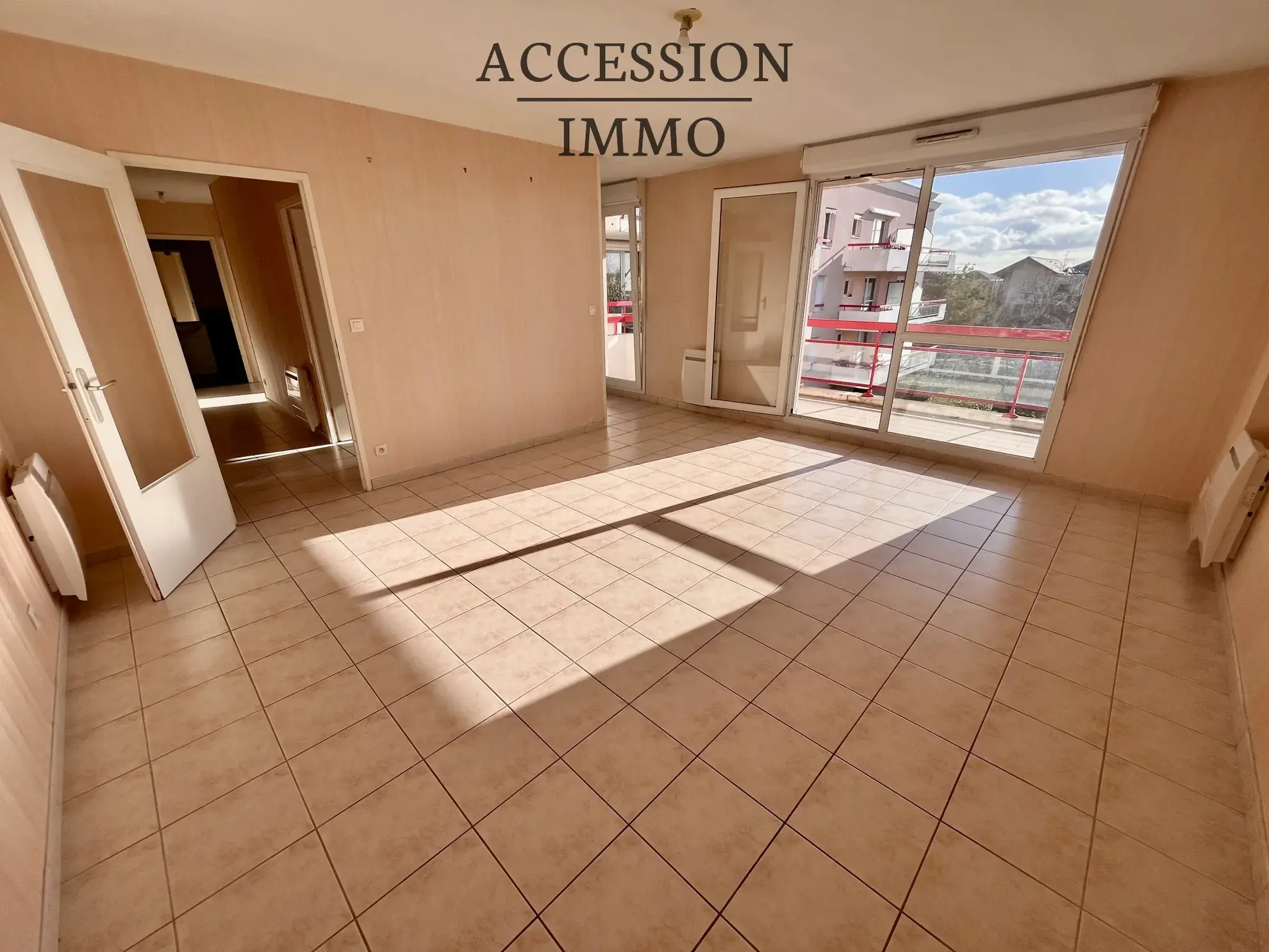Appartement T3 à Dijon Toison d'Or avec terrasse, cave et garage – Bon état 