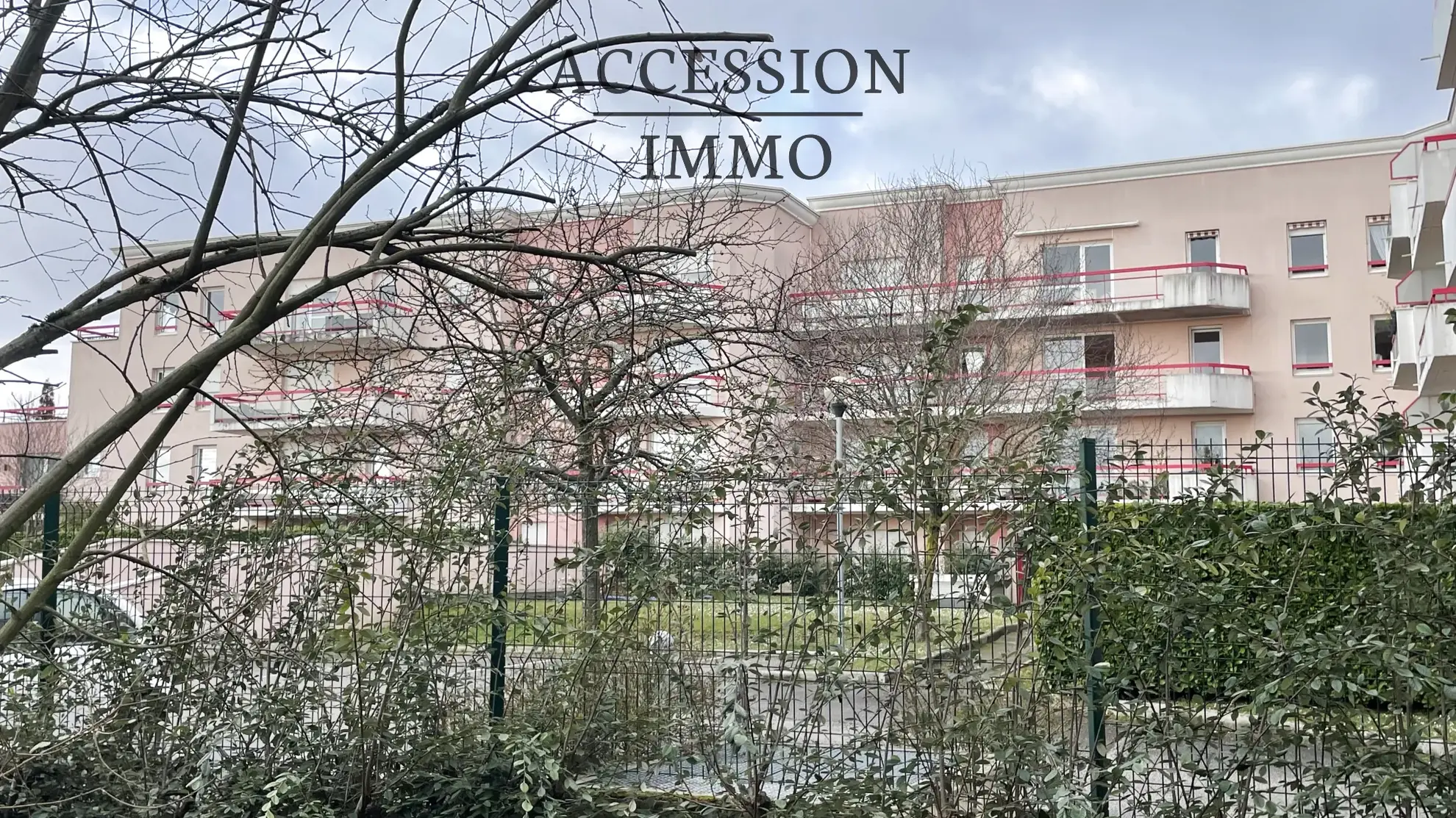 Appartement T3 à Dijon Toison d'Or avec terrasse, cave et garage – Bon état 