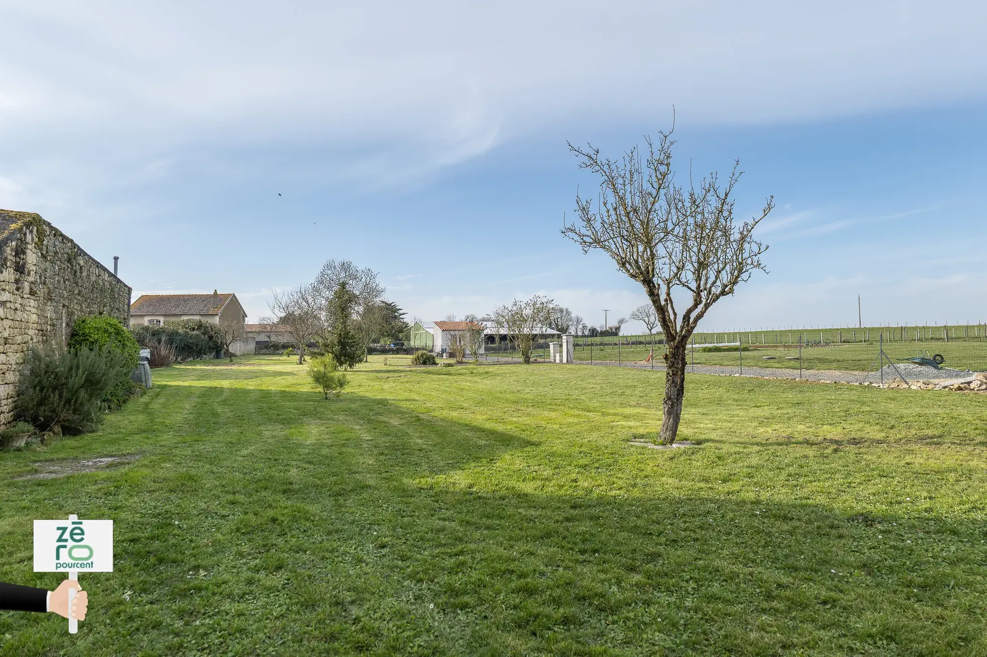 Belle maison de 219 m² avec jardin à Bouillé-Courdault, Marais Poitevin 