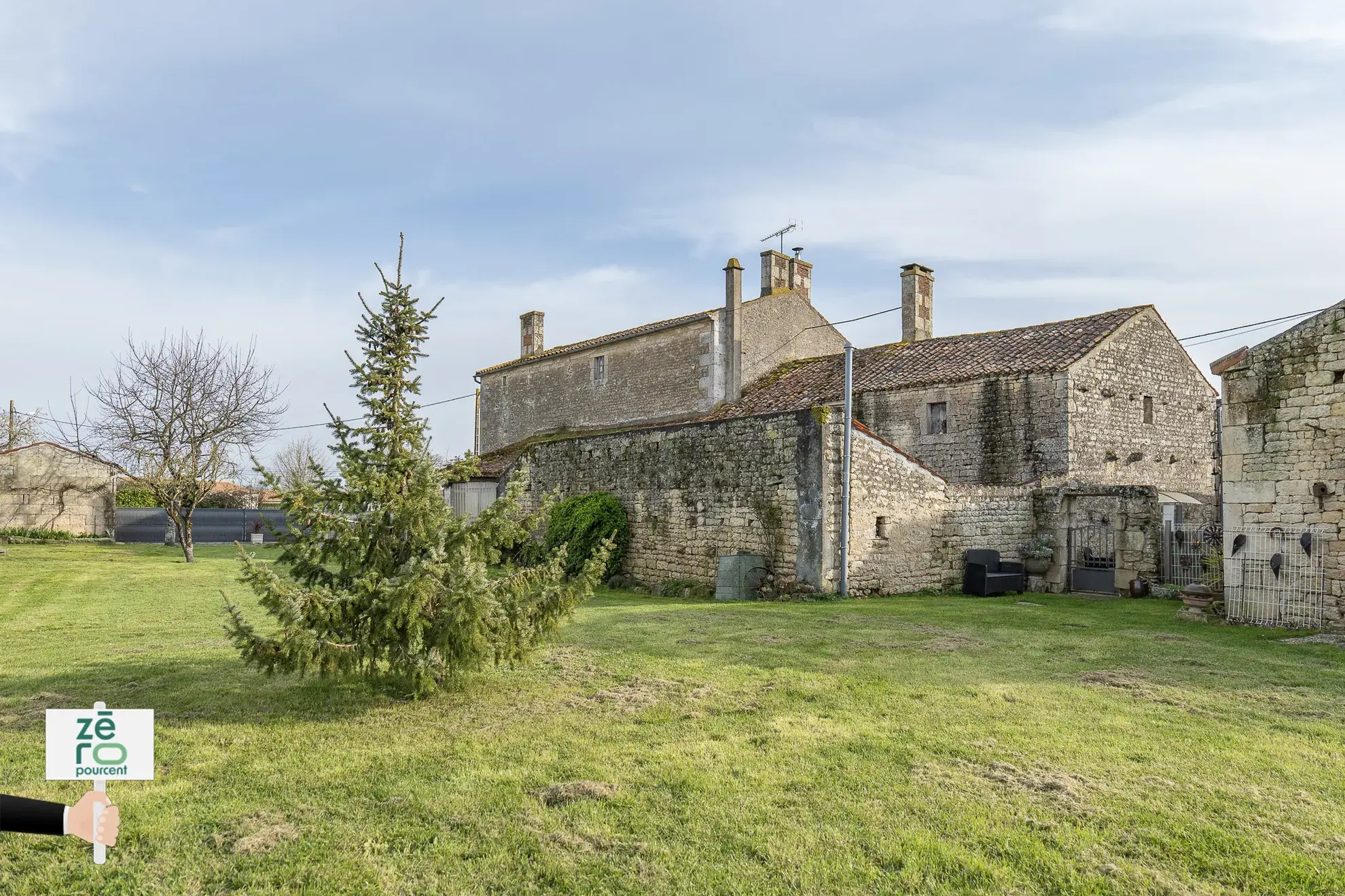 Belle maison de 219 m² avec jardin à Bouillé-Courdault, Marais Poitevin 