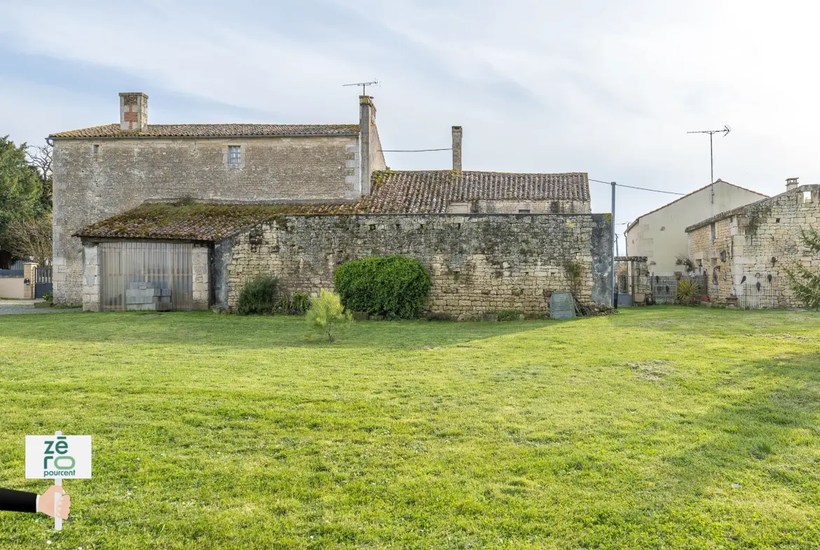 Belle maison de 219 m² avec jardin à Bouillé-Courdault, Marais Poitevin 