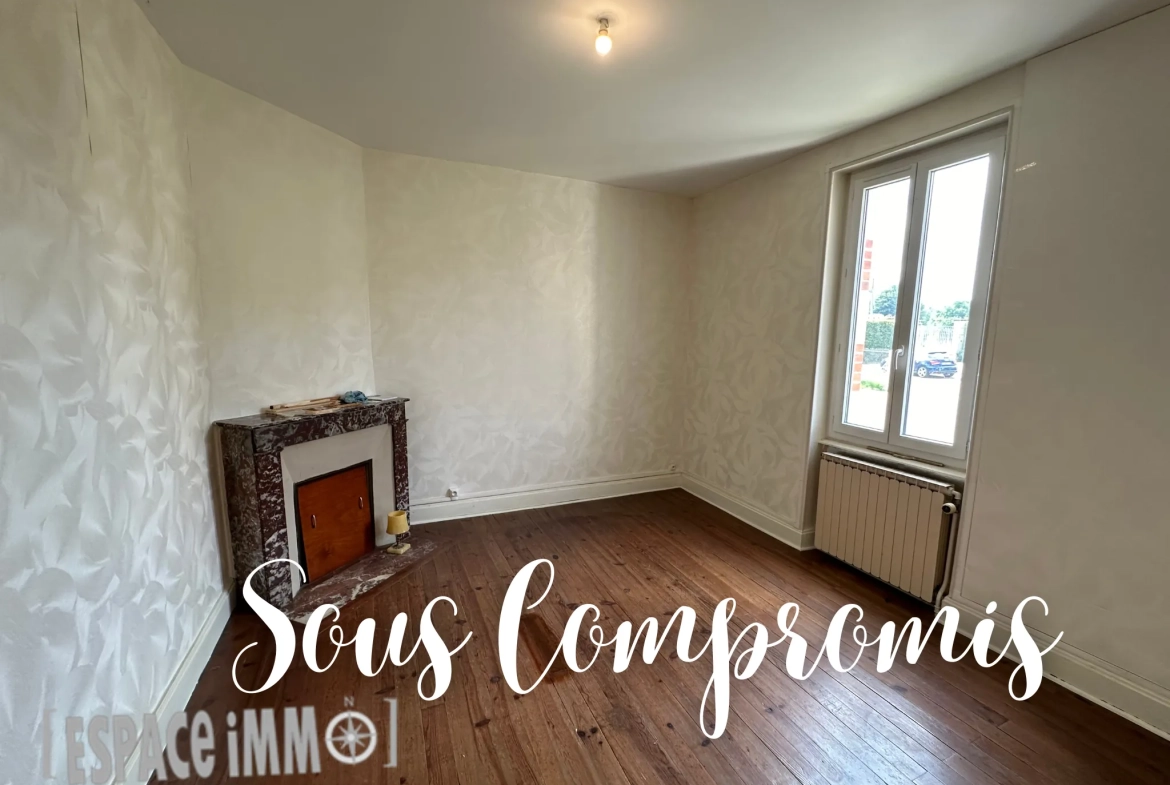 Maison familiale de 4 chambres à Lapalisse, rénovée avec garage et chauffage moderne 