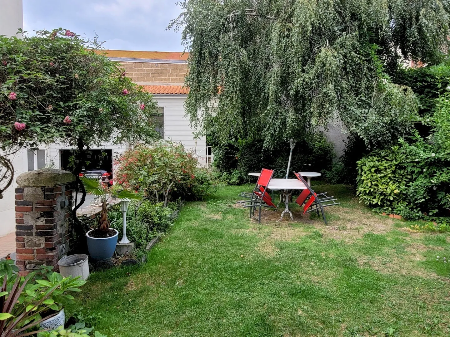 Maison 180 m² avec dépendance à Vihiers, centre-ville, terrain de 360 m² 